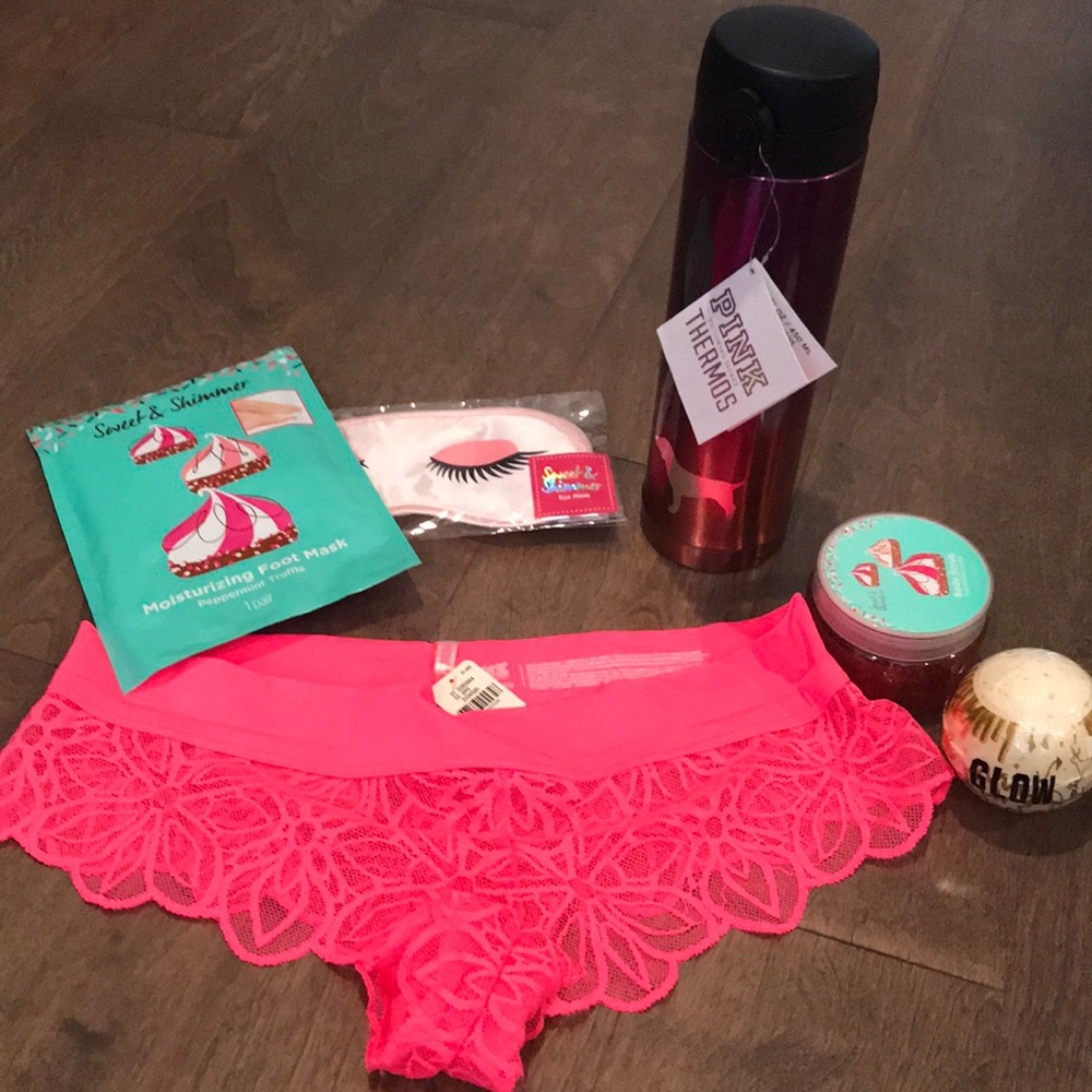 Victoria’s Secret gift bundle
